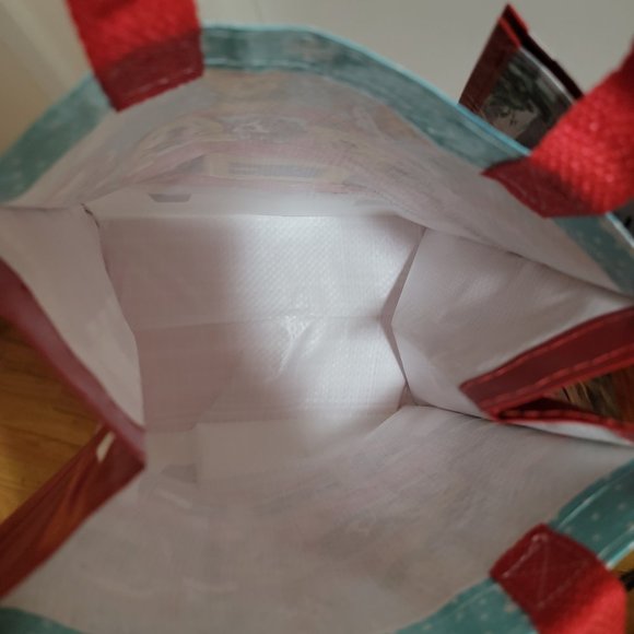 TJ Maxx 4 Reusable Bags NWT - Picture 3 of 3